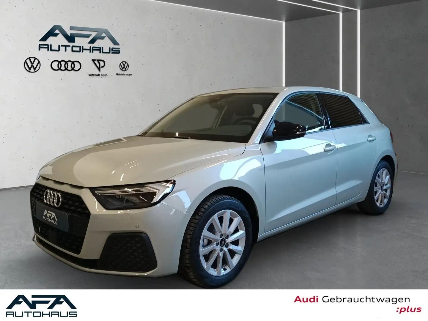 Audi A1 Sportback 25 TFSI S tronic LED*SHZ*PDC Silber - 1