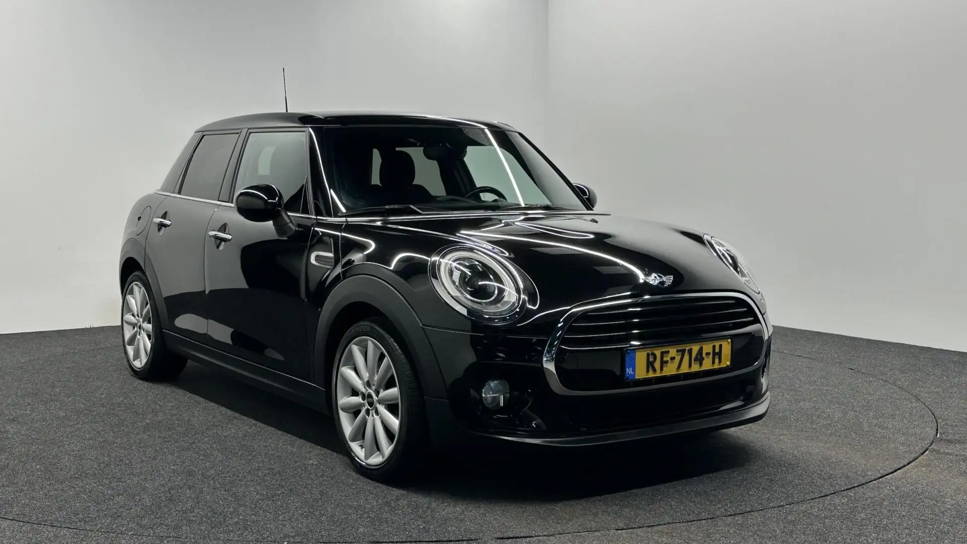 MINI Cooper Mini 1.5 Chili Serious Business NAVI ECC LM CRUISE Schwarz - 2