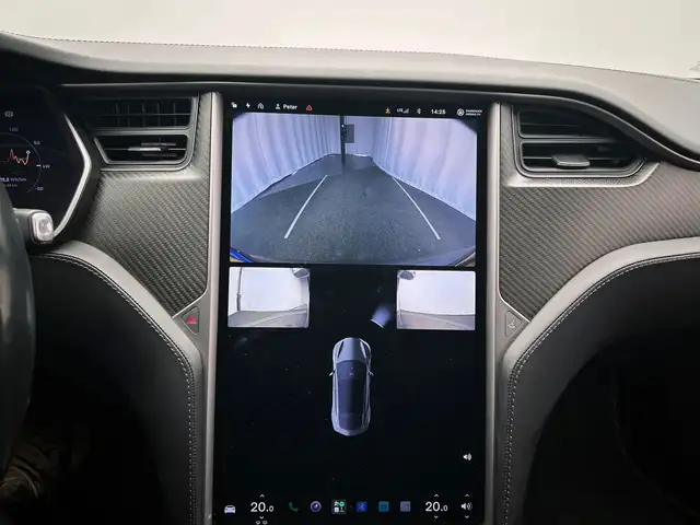 Tesla Model S view 22