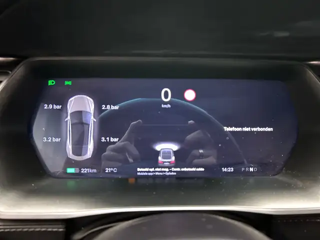 Tesla Model S view 18