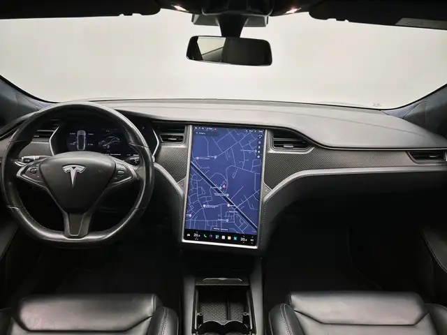 Tesla Model S view 2