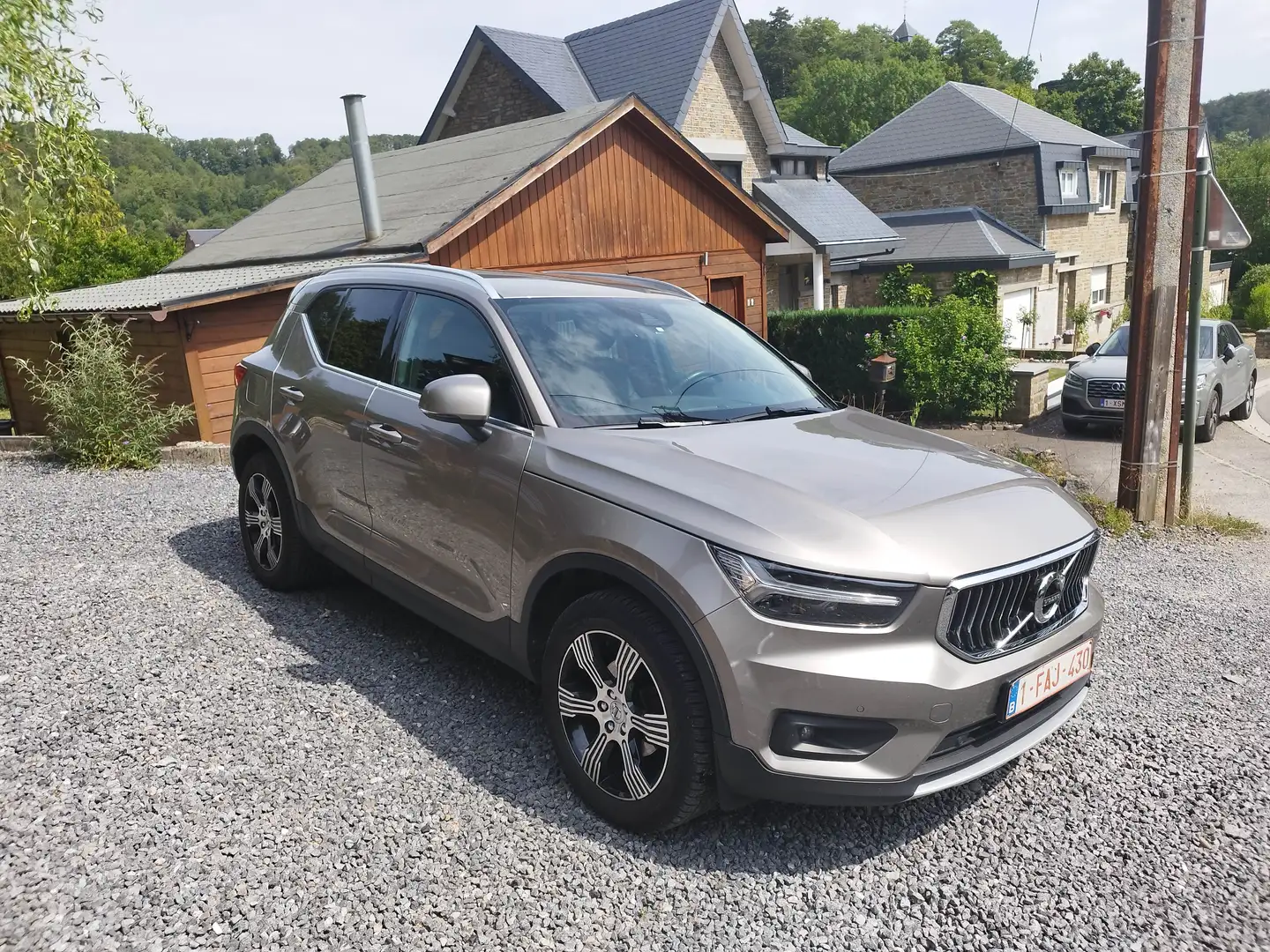 Volvo XC40 XC40 D3 AdBlue 150 ch Geartronic 8R-Design Бронзовий - 1