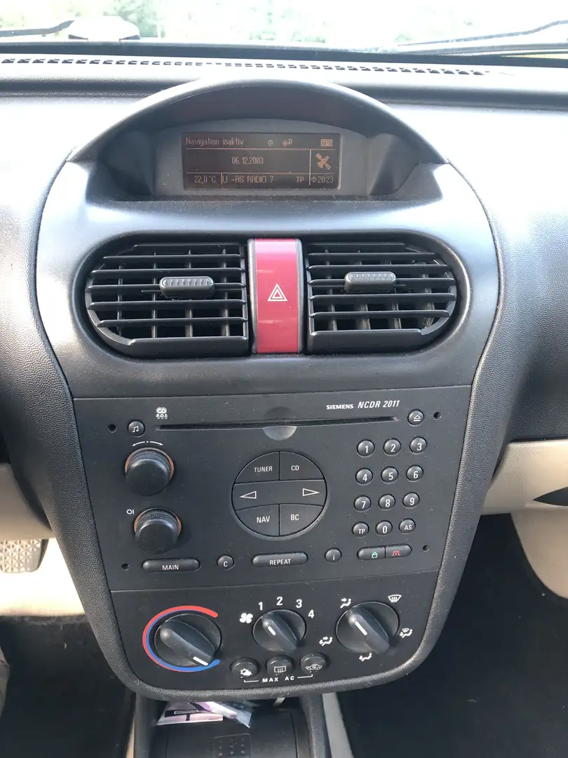 Opel Corsa 1.2 16V Elegance Kein TÜV - 2