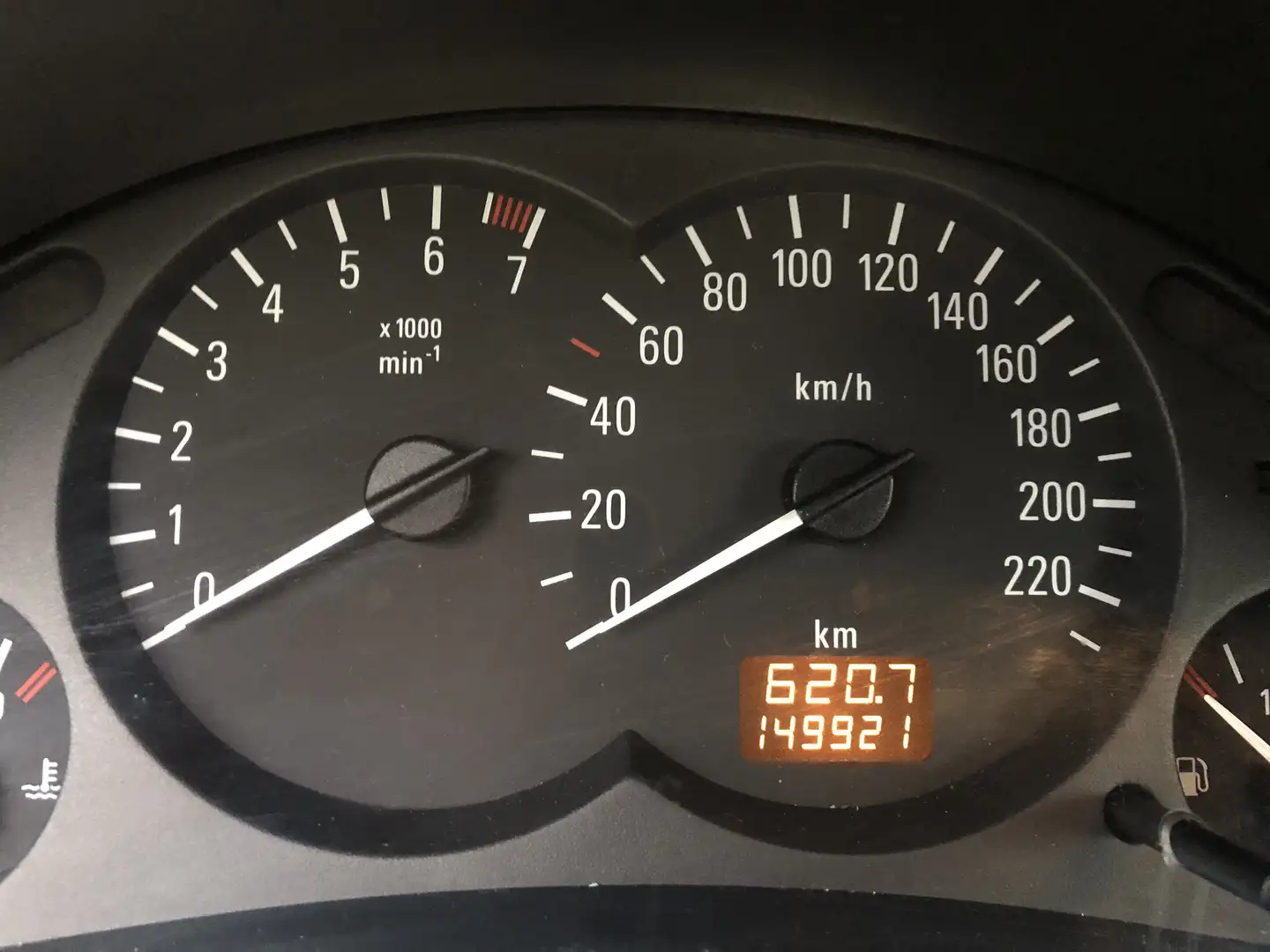 Opel Corsa 1.2 16V Elegance Kein TÜV - 1