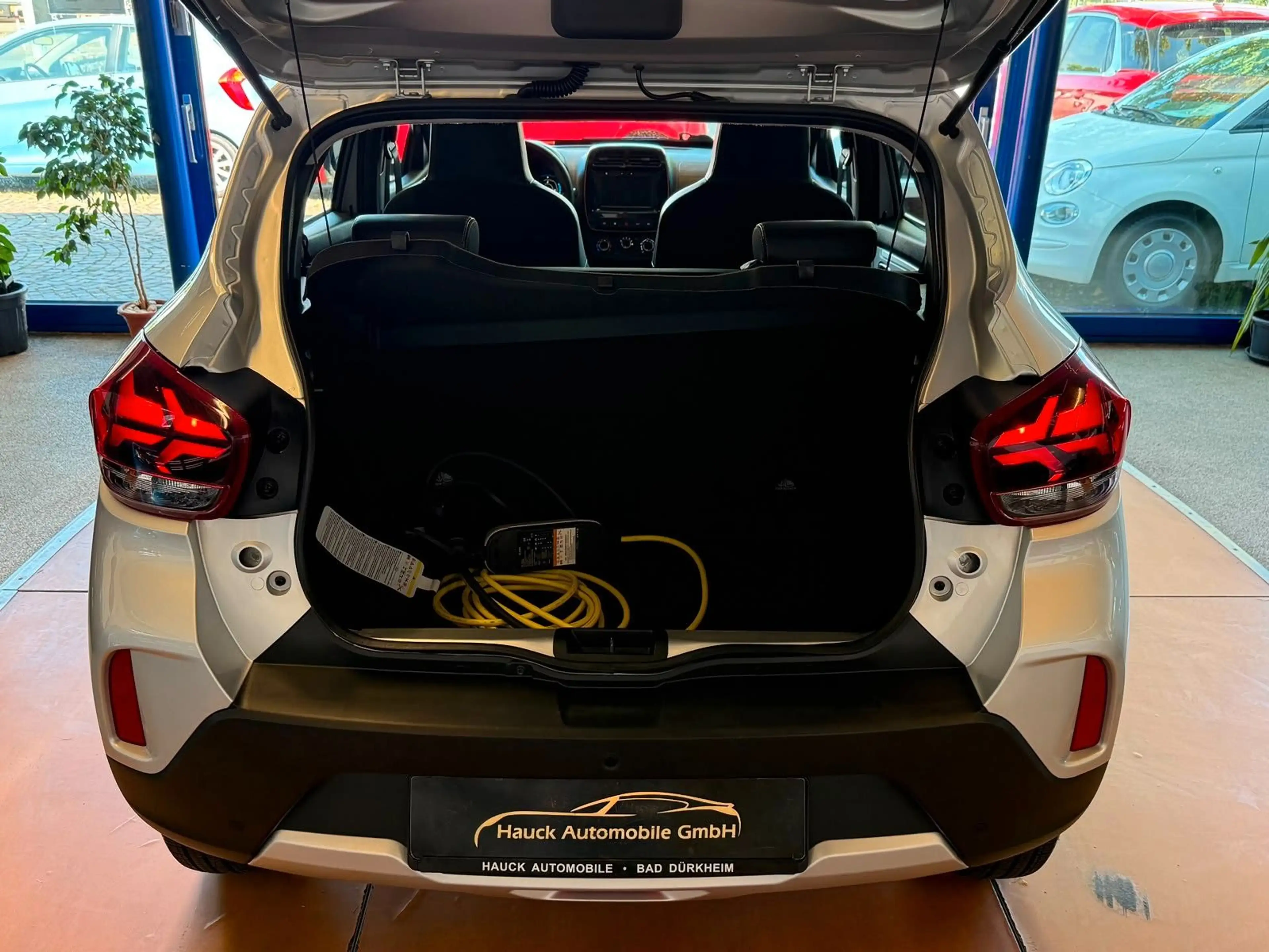 Dacia Spring Electric Comfort Plus — photo 11