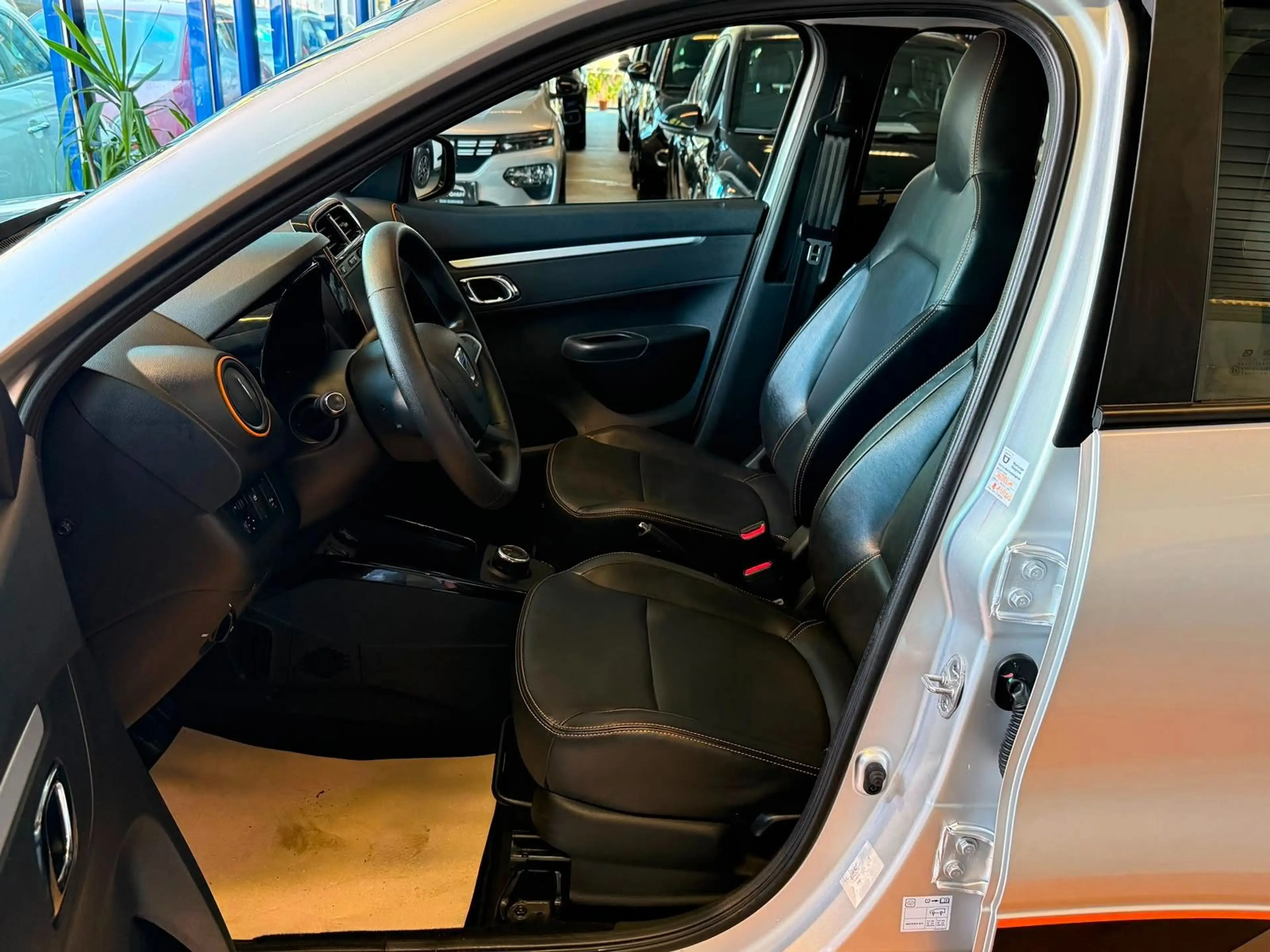Dacia Spring Electric Comfort Plus — photo 9