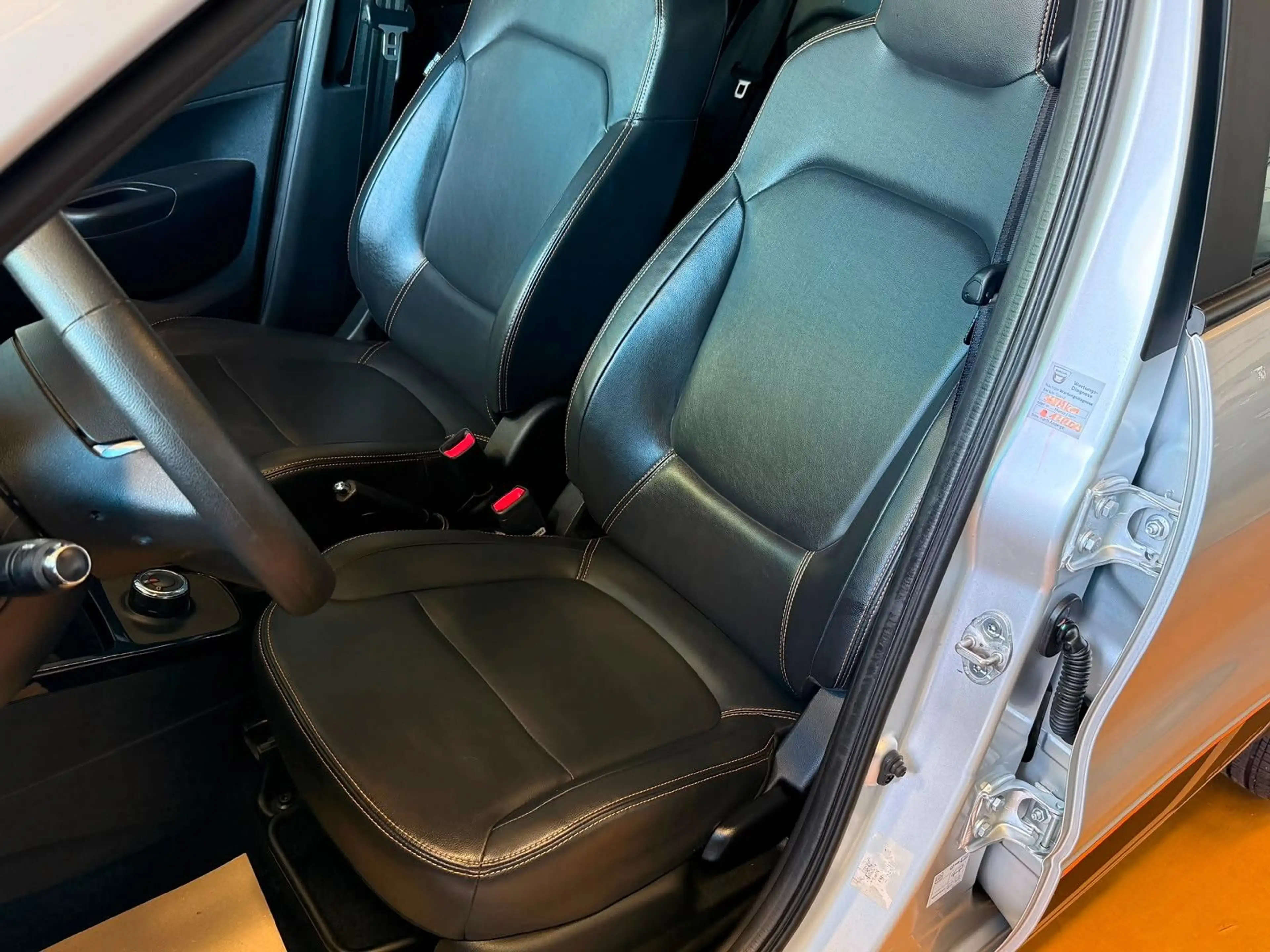 Dacia Spring Electric Comfort Plus — photo 8