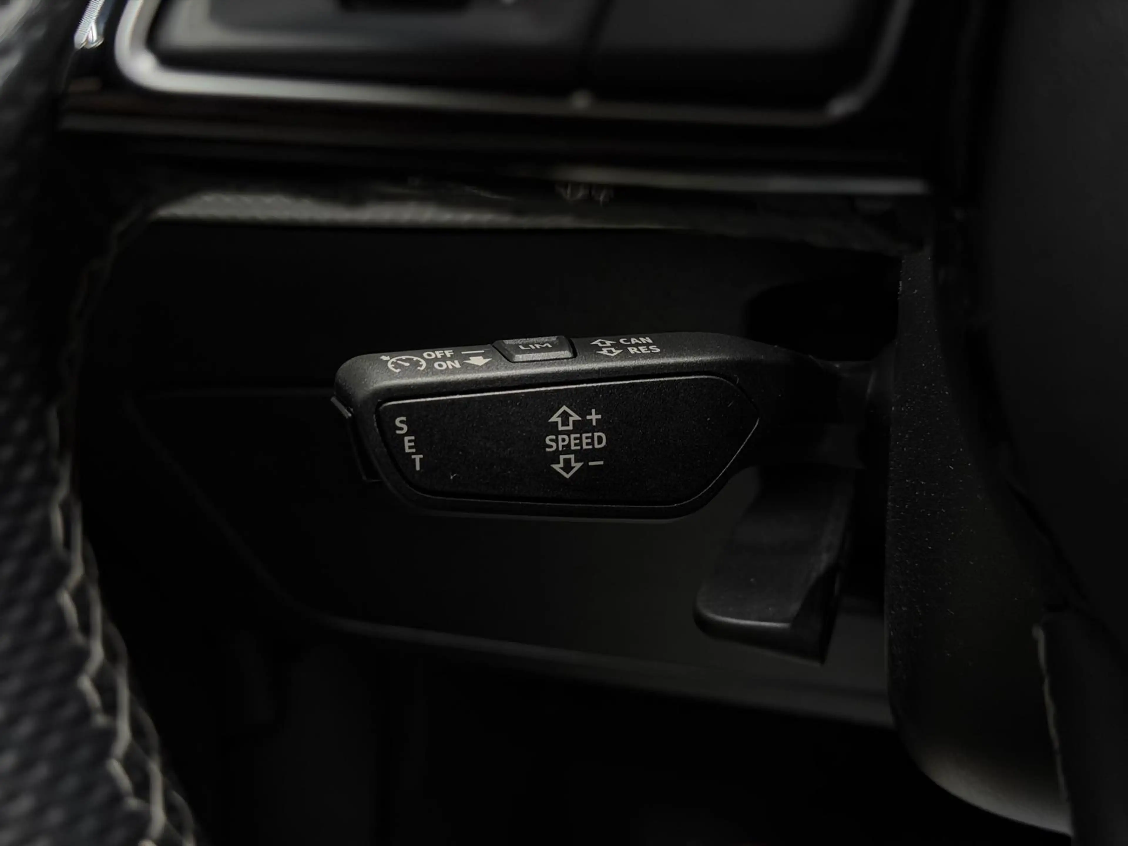 Audi A1 Sportback 30 TFSI S Line KeylessGo CarPlay Navi LE — photo 15