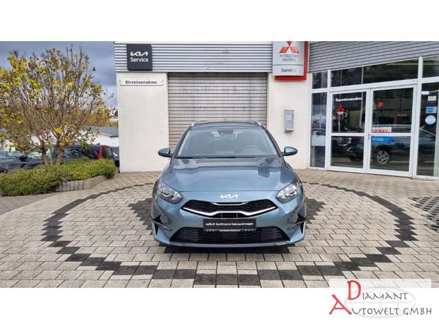 Kia Ceed SW / cee'd SW Sportswagon Vision 1.6 CRDI  MT