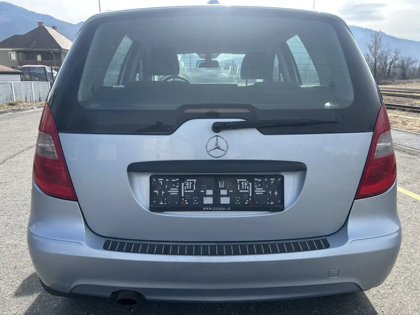 Mercedes-Benz A 160 A-Edition BlueEfficiency CDI - 2