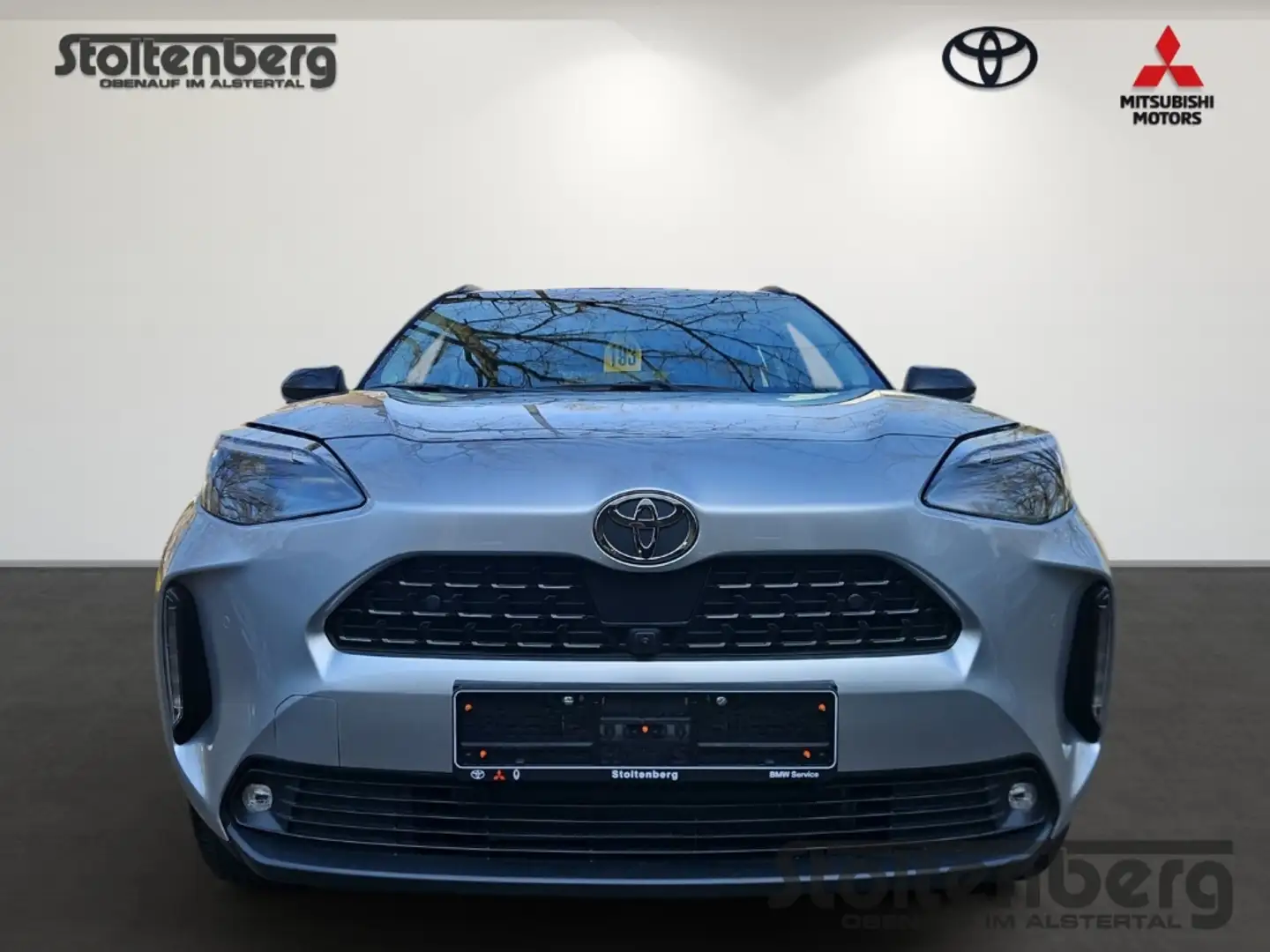 Toyota Yaris Cross 1.5 VVT-iE Hybrid FWD Style Plus Silber - 2