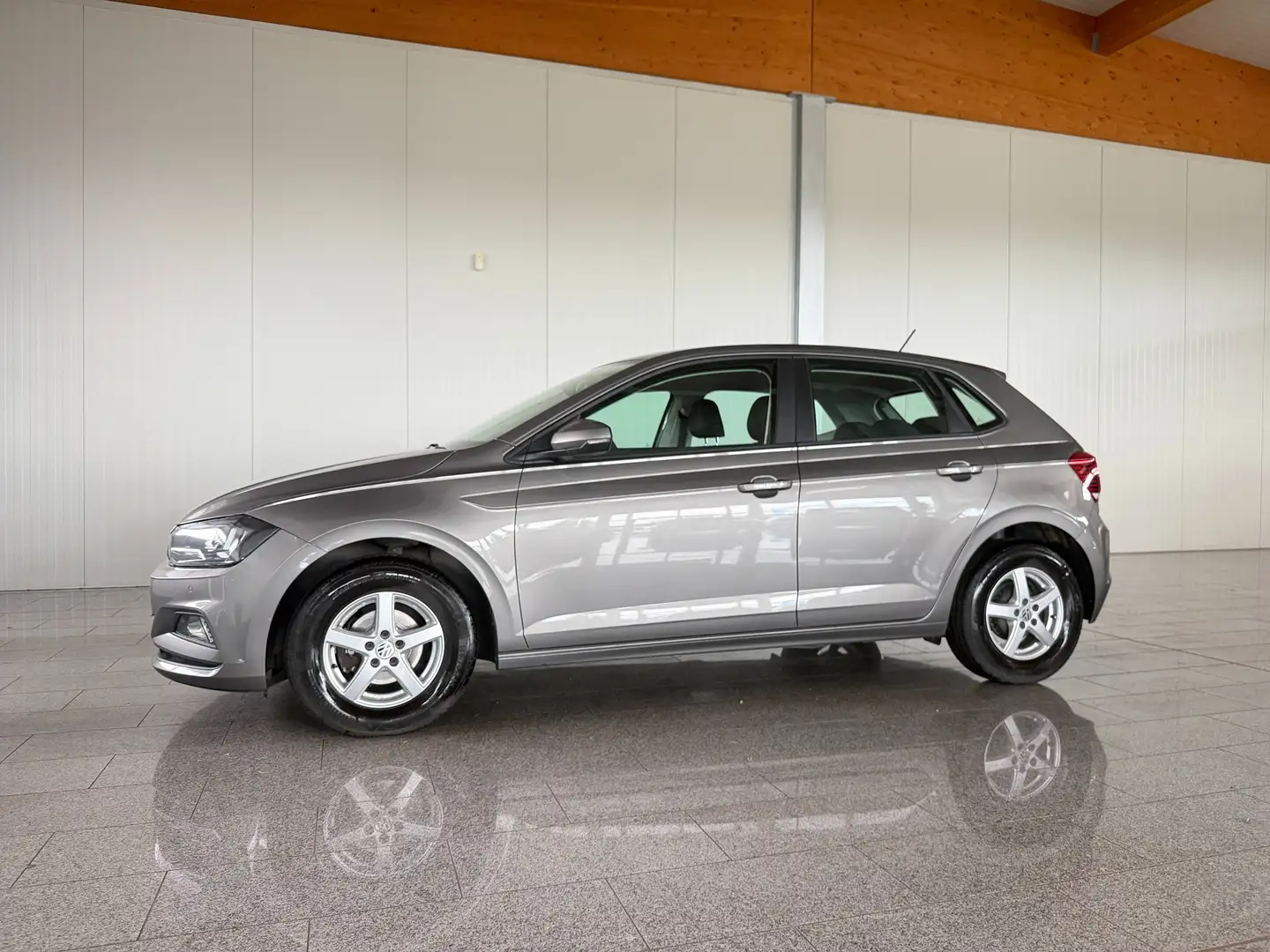 Volkswagen Polo Trendline Grau - 1