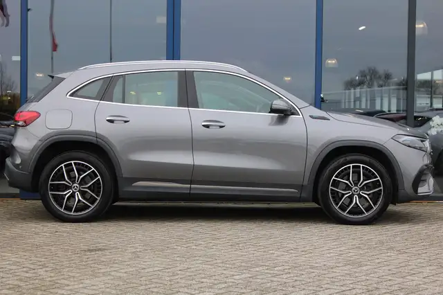 Mercedes-Benz EQA 250 AMG LINE 67 kWh PANORAMADAK MEMORY BURMESTER HEAD-