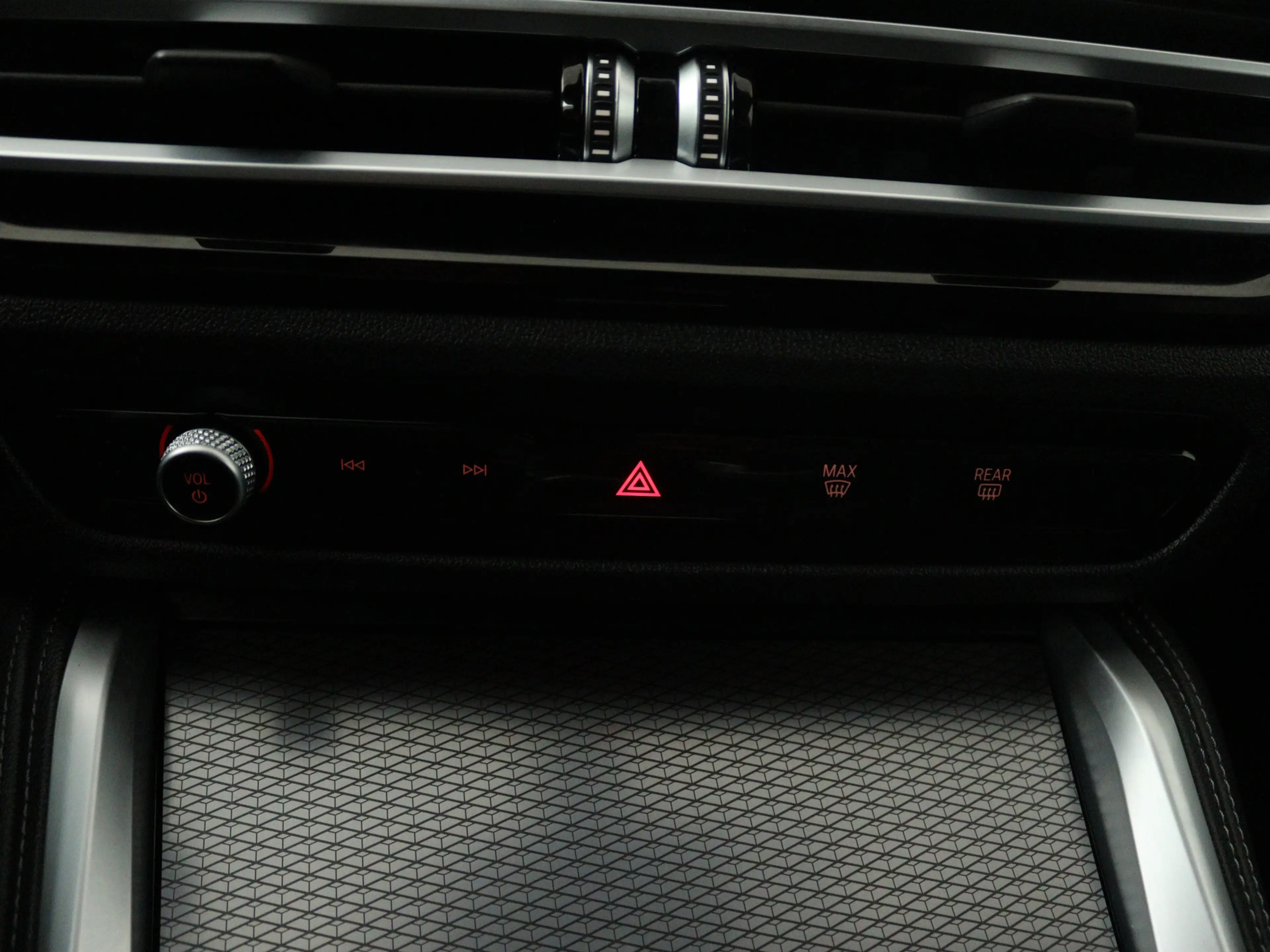BMW i4 eDrive40 High Executive 84 kWh | M Sport Pro Pack — photo 8