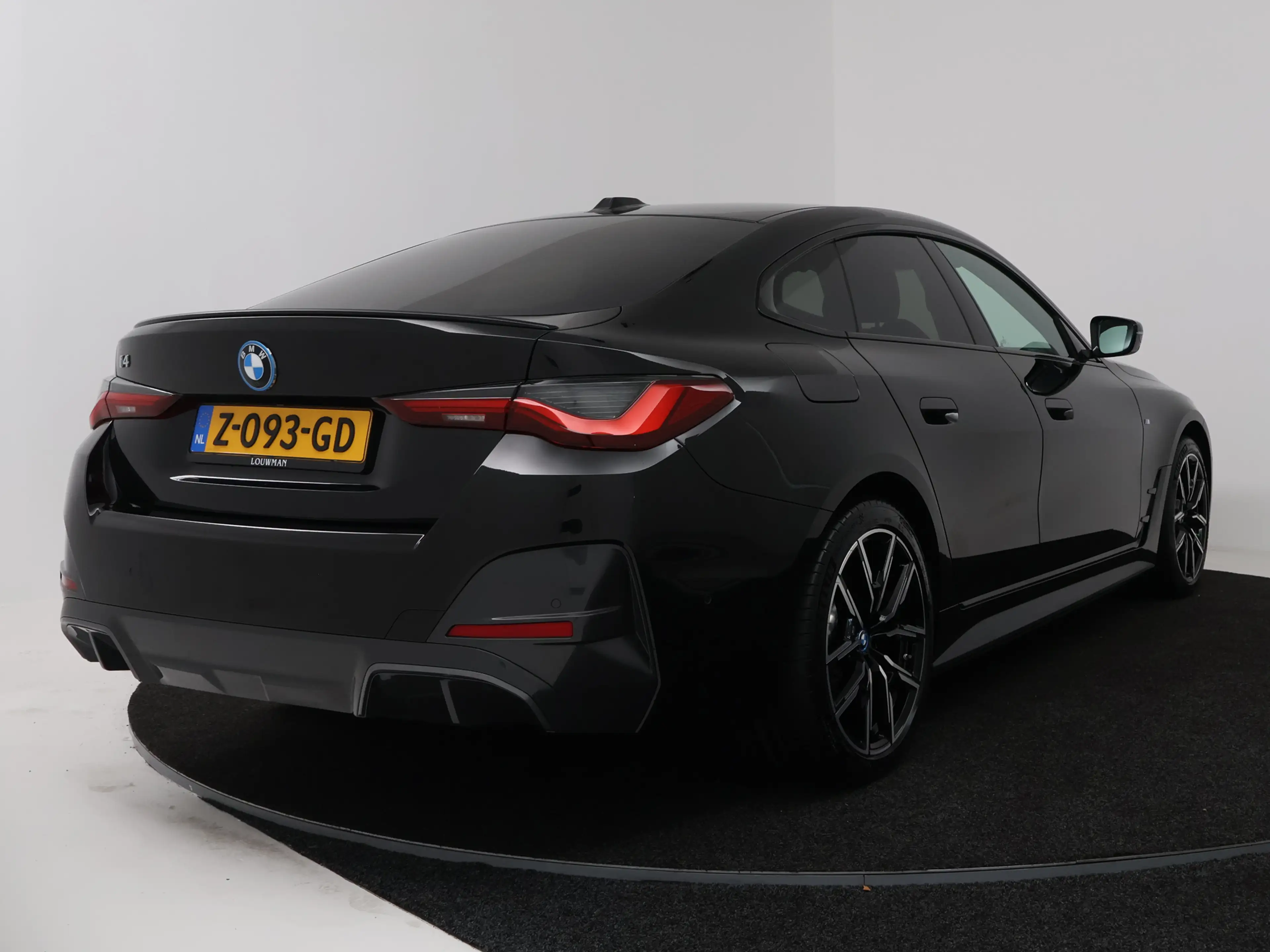 BMW i4 eDrive40 High Executive 84 kWh | M Sport Pro Pack — photo 2