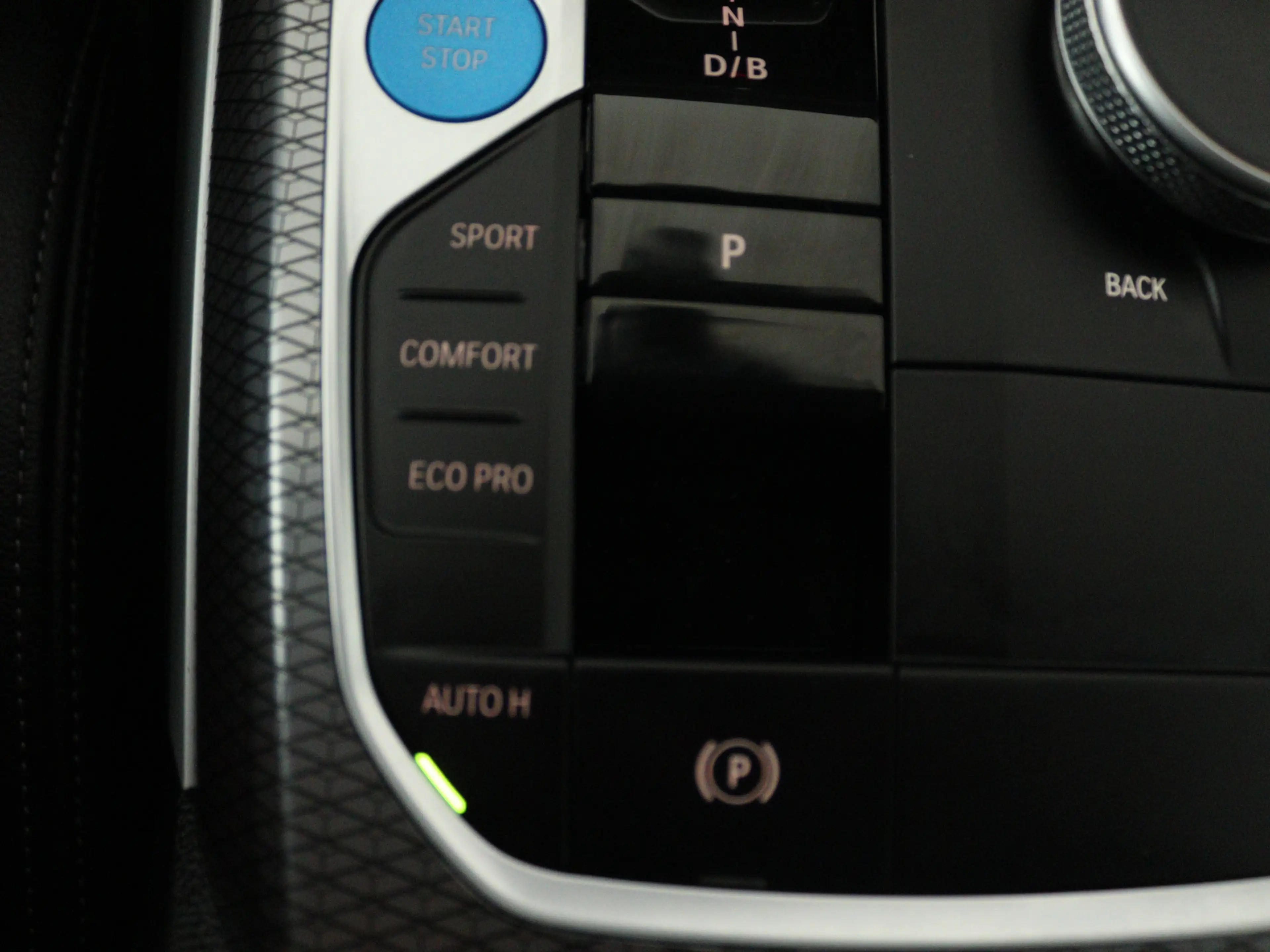 BMW i4 eDrive40 High Executive 84 kWh | M Sport Pro Pack — photo 9
