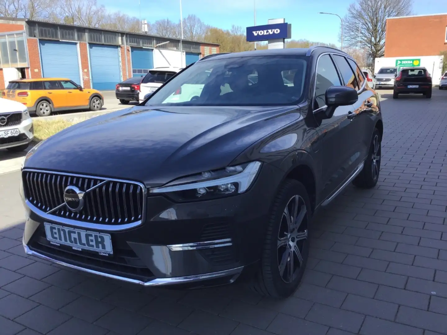 Volvo XC60 T6 Core Bright AWD Stdhzg. AHK Gris - 2
