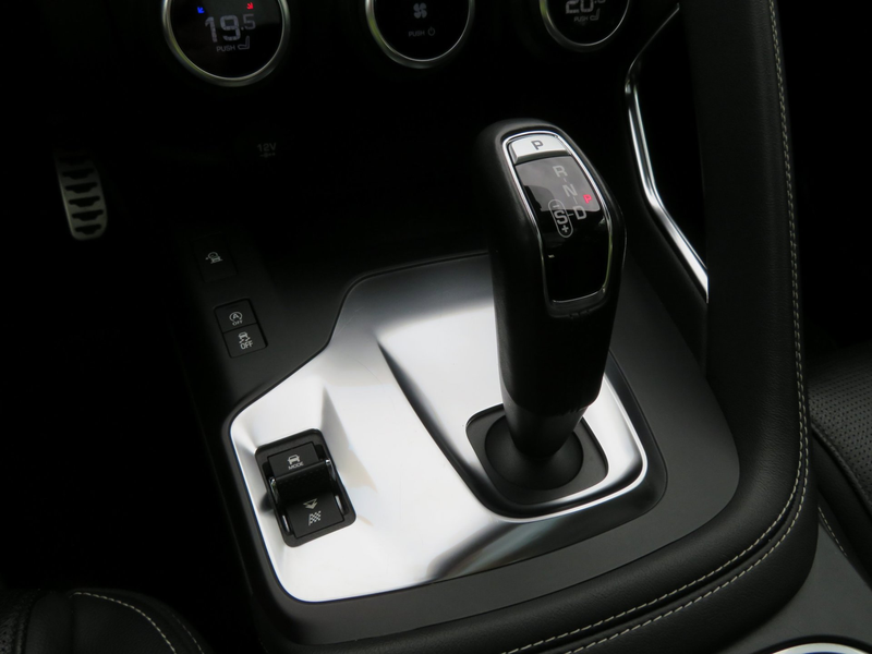Jaguar E-Pace 2.0 P250 AWD R-Dynamic S LEDER-PANODAK-DEALER OH — photo 29