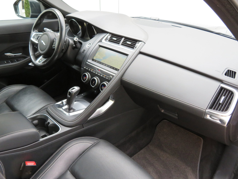 Jaguar E-Pace 2.0 P250 AWD R-Dynamic S LEDER-PANODAK-DEALER OH — photo 39