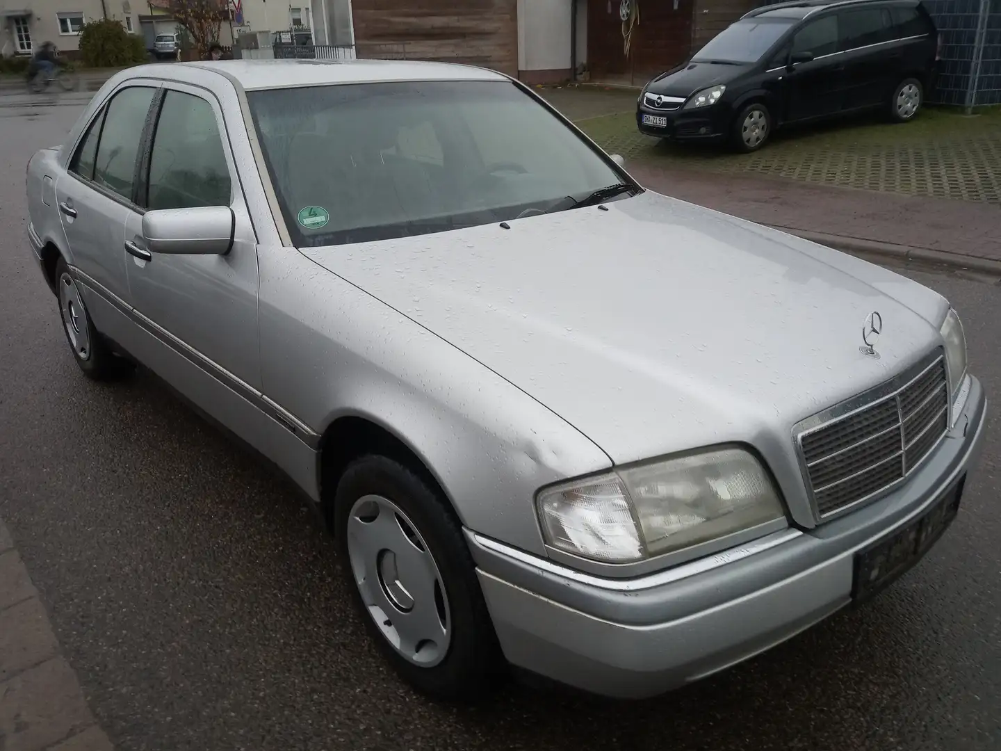 Mercedes-Benz C 180 Classic HU & AU Neu! Серебристый - 2