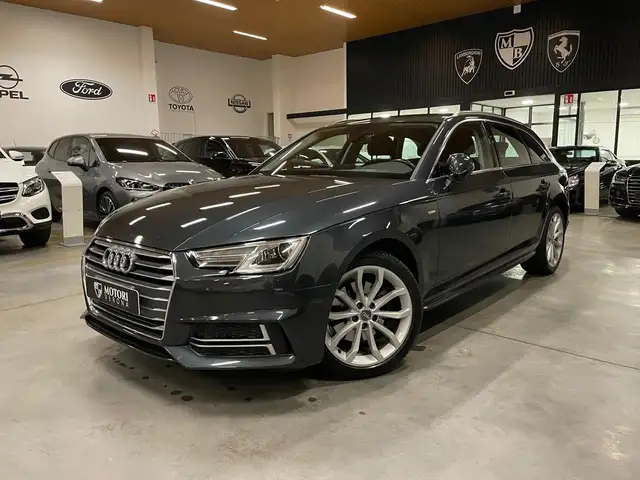 Audi A4 Avant 30 2.0 tdi S line edition 122cv s-tronic