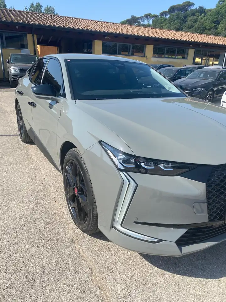 DS Automobiles DS 4 2024
