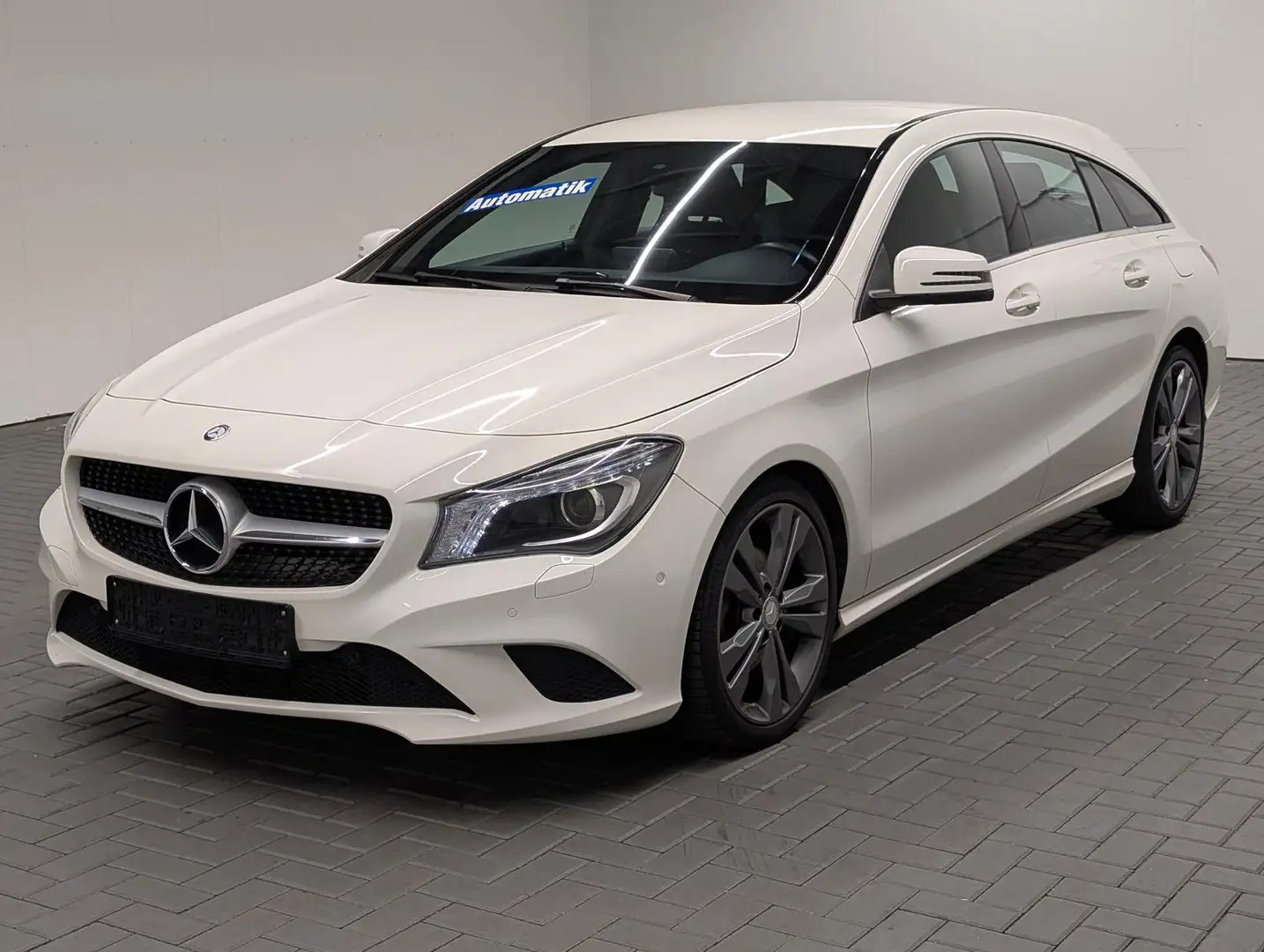 Mercedes-Benz CLA 200 Bi-Xenon/Navi/SHZ/PDC/el.Heck/Tempom. Weiß - 1