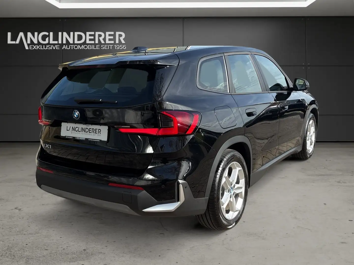 BMW iX1 xDrive30 NP 64.249,- HUD Driving&ParkingAssist Schwarz - 2