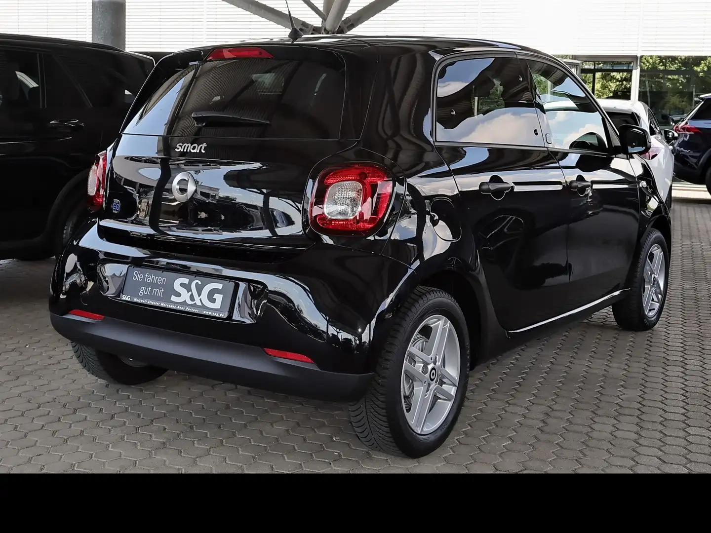smart forFour EQ passion Sidebags+Tempomat+15 Schwarz - 2
