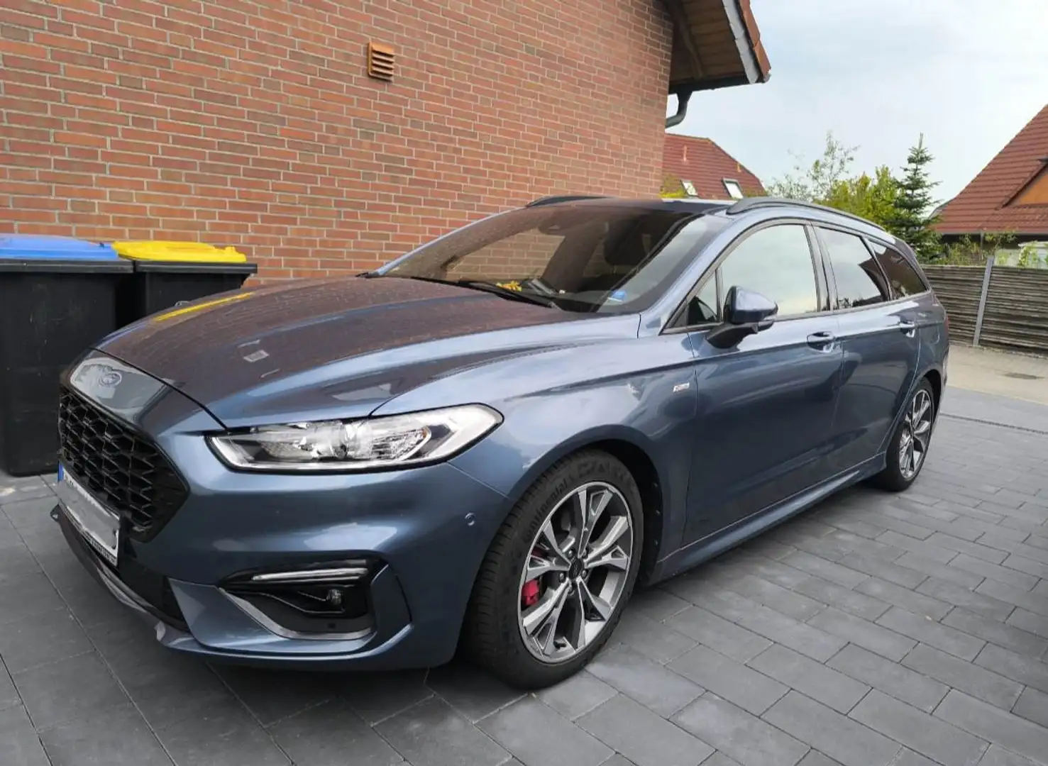 Ford Mondeo Hybrid ST-Line Blau - 1