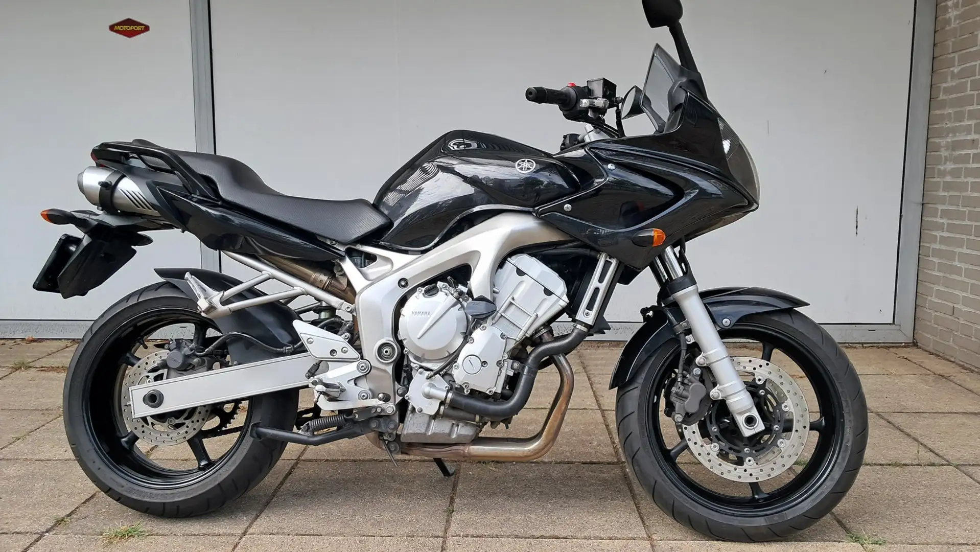 Yamaha FZ 6 S FAZER Zwart - 1