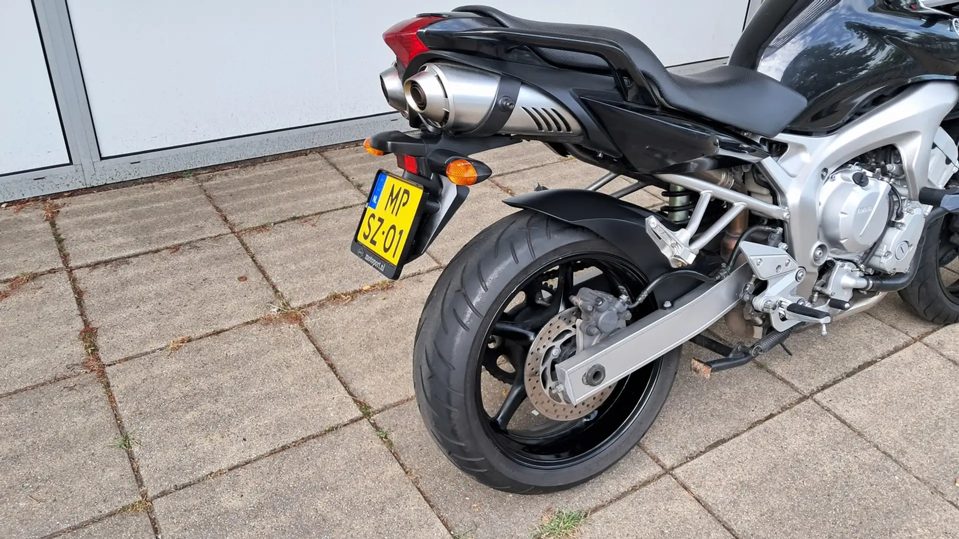 Yamaha FZ 6 S FAZER Zwart - 2