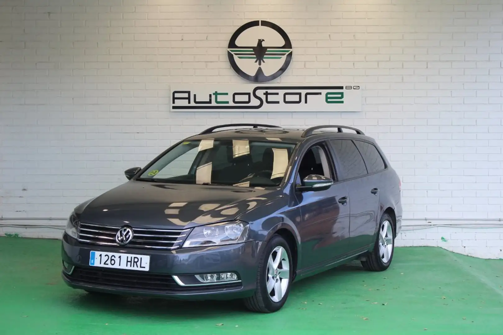 Volkswagen Passat Variant 1.6 TDI 105 Advance BMotion Tech Gris - 1