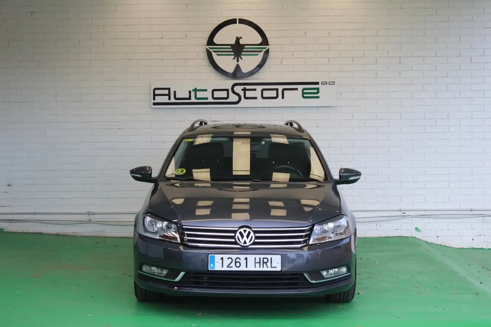 Volkswagen Passat Variant 1.6 TDI 105 Advance BMotion Tech Gris - 2