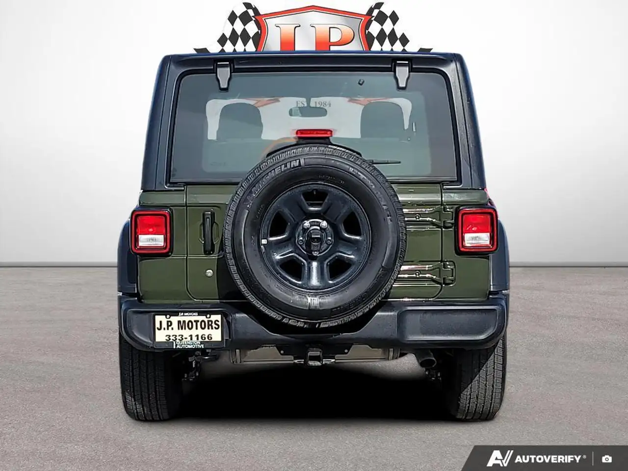 Jeep Wrangler снимка Jeep Wrangler