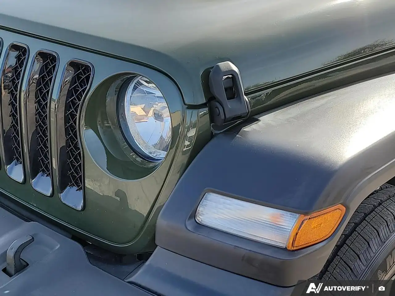 Jeep Wrangler снимка Jeep Wrangler
