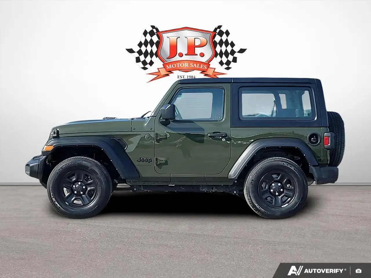 Jeep Wrangler снимка Jeep Wrangler