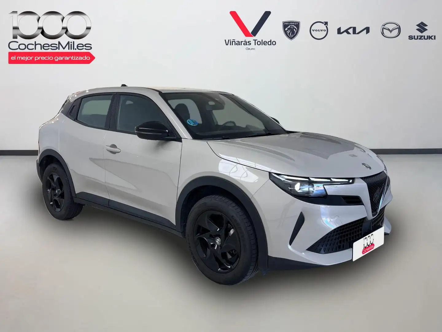 Alfa Romeo Junior Ibrida 100kW (136CV) Gris - 2