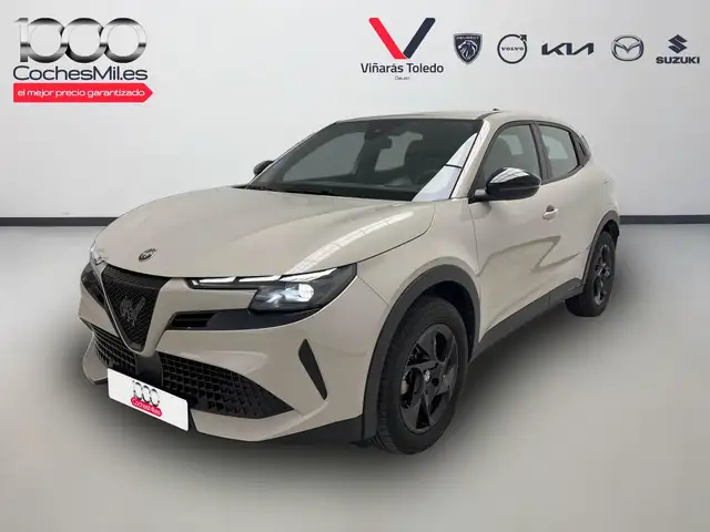 Alfa Romeo Junior Ibrida 100kW (136CV)