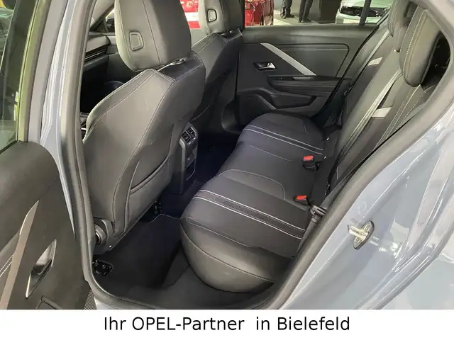 Opel Astra view 15