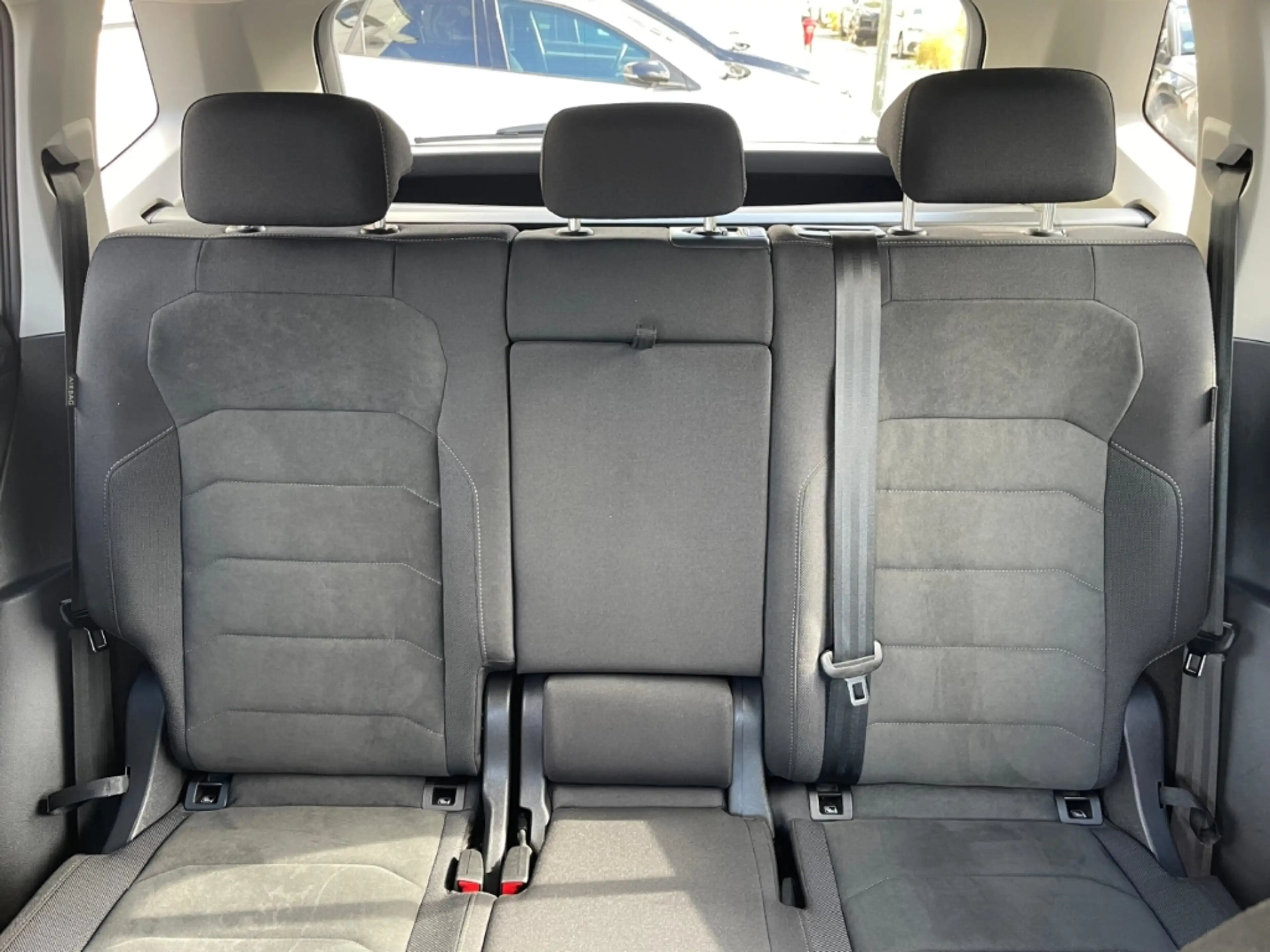 Volkswagen Tiguan Allspace Elegance 2.0TSI 4MDSG 360*HUD*IQ!! — photo 10