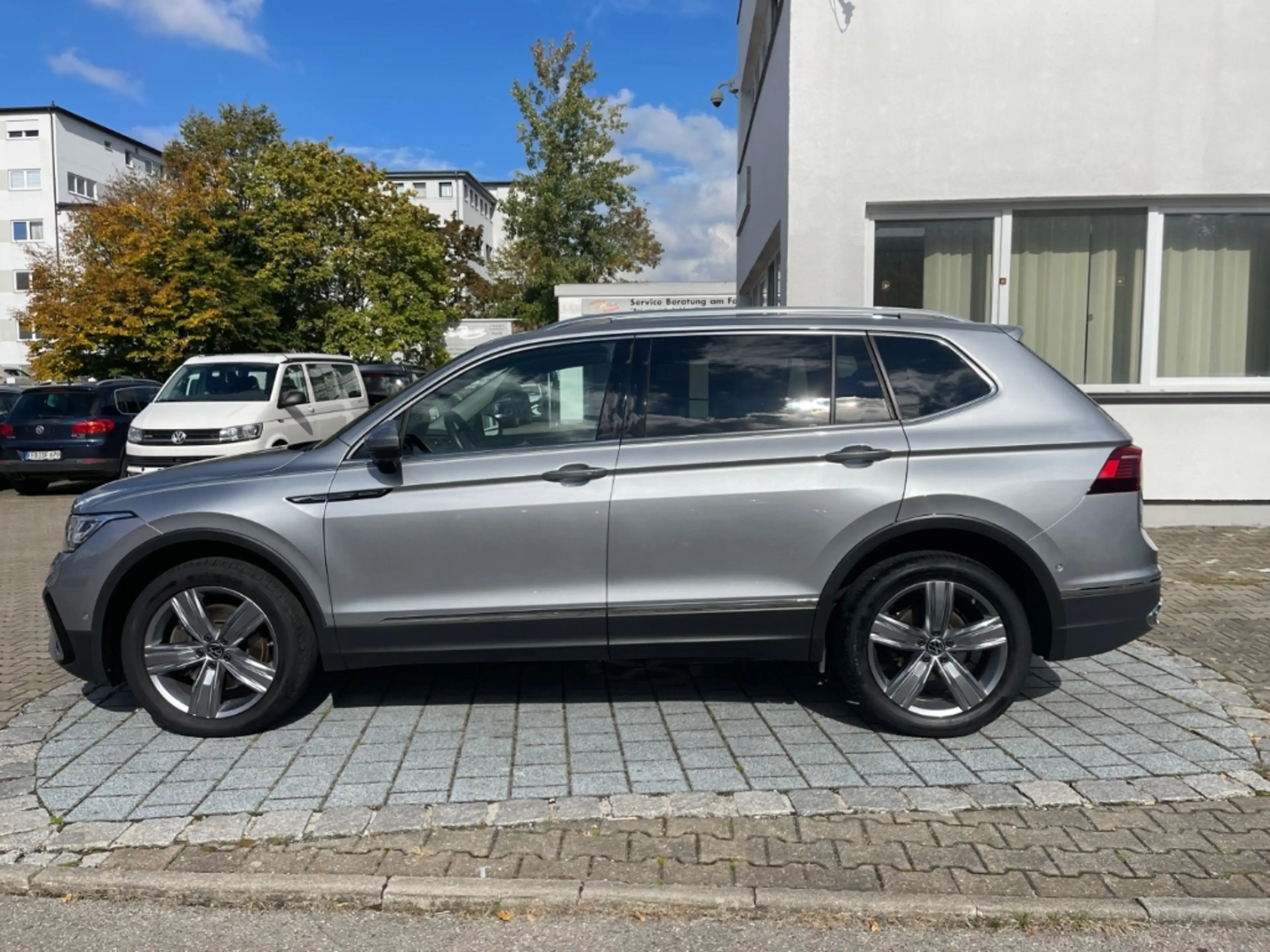 Volkswagen Tiguan Allspace Elegance 2.0TSI 4MDSG 360*HUD*IQ!! — photo 3