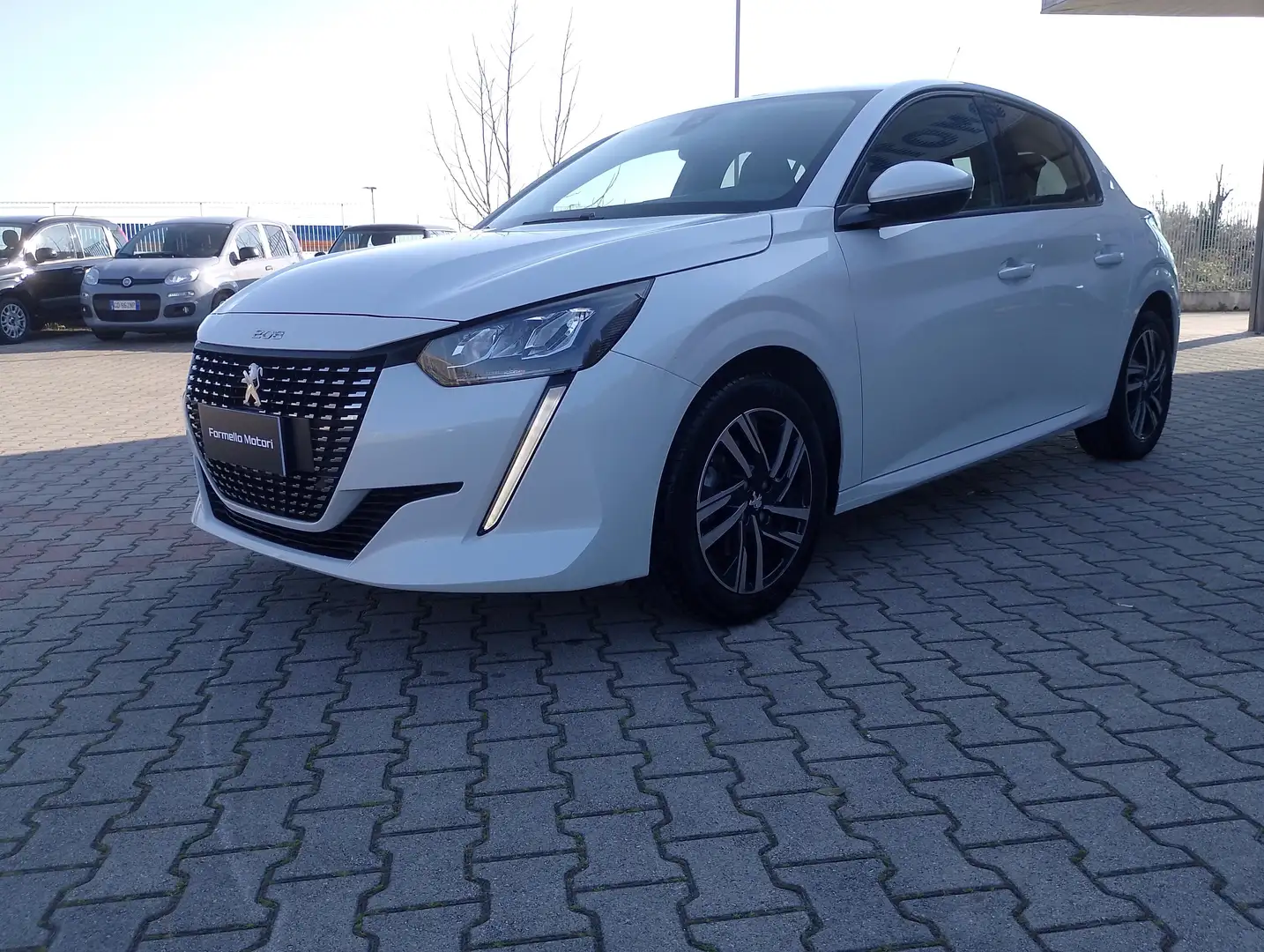 Peugeot 208 208 1.2 100cv Allure i-Cockpit 3d Weiß - 2