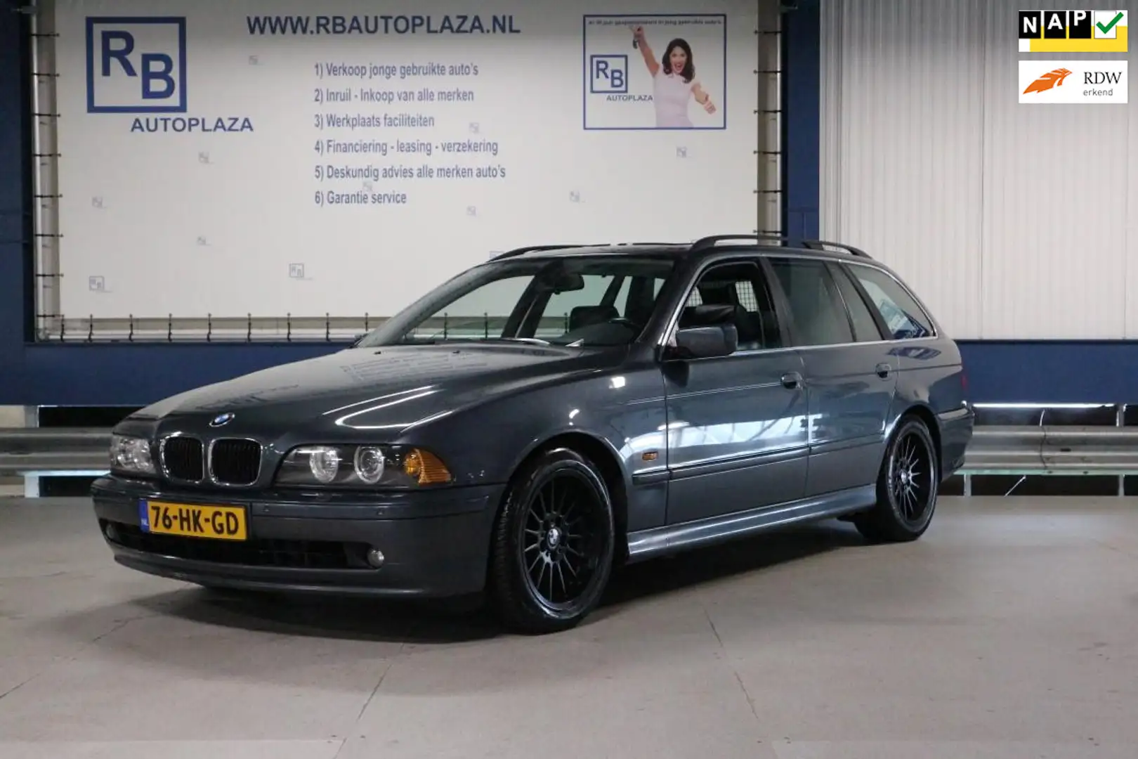 BMW 530 5-serie Touring 530i Executive / UNIEKE HISTORIE / Šedá - 1