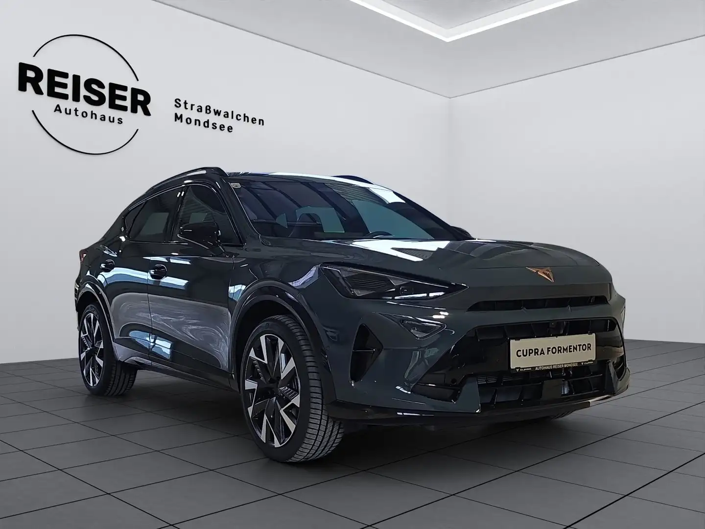 CUPRA Formentor e-HYBRID 204 PS DSG Blau - 2