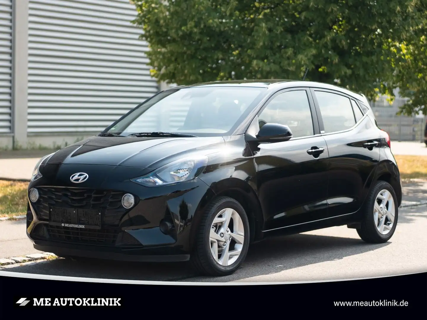 Hyundai i10 Trend Automatik *SHZ*LHZ*PDC*Tempomat Schwarz - 1