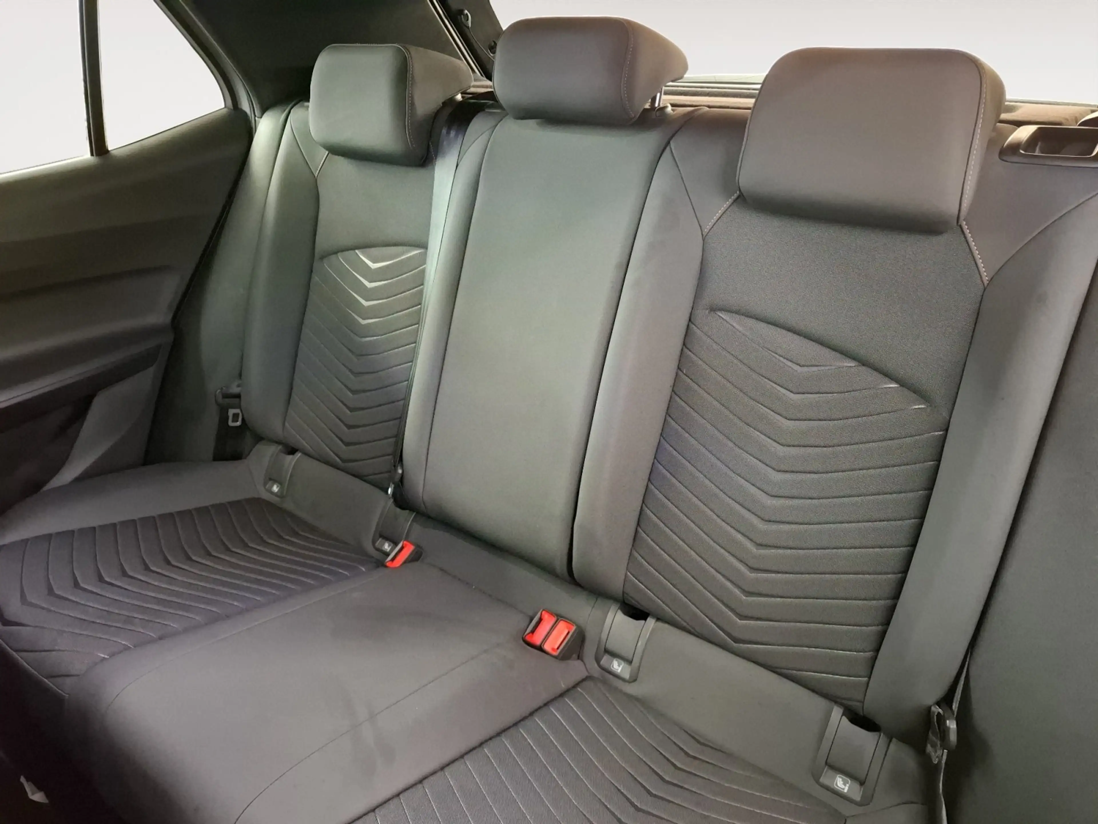 CUPRA Born 150 kW LED SHZ KeyLess — photo 8