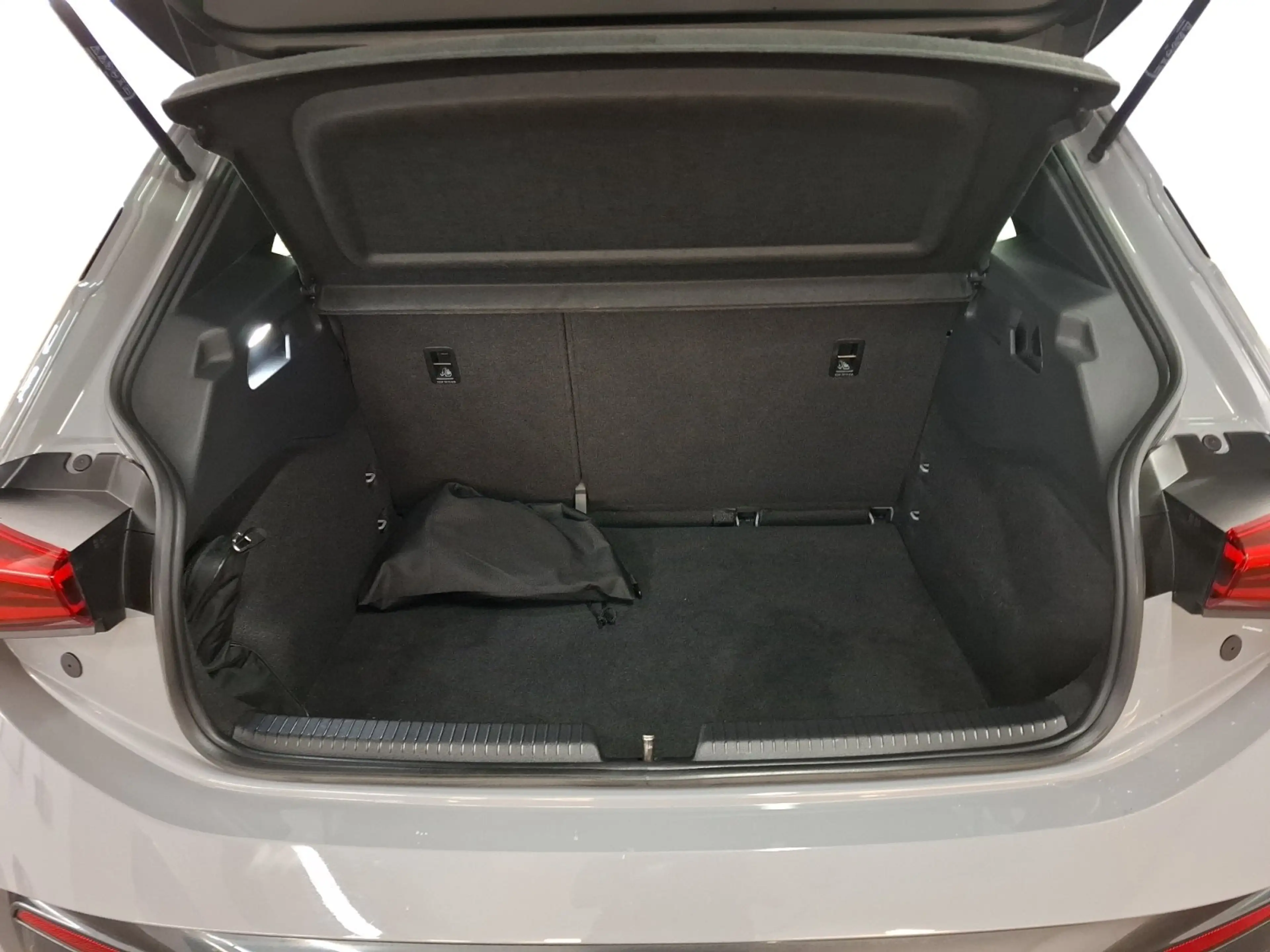 CUPRA Born 150 kW LED SHZ KeyLess — photo 15