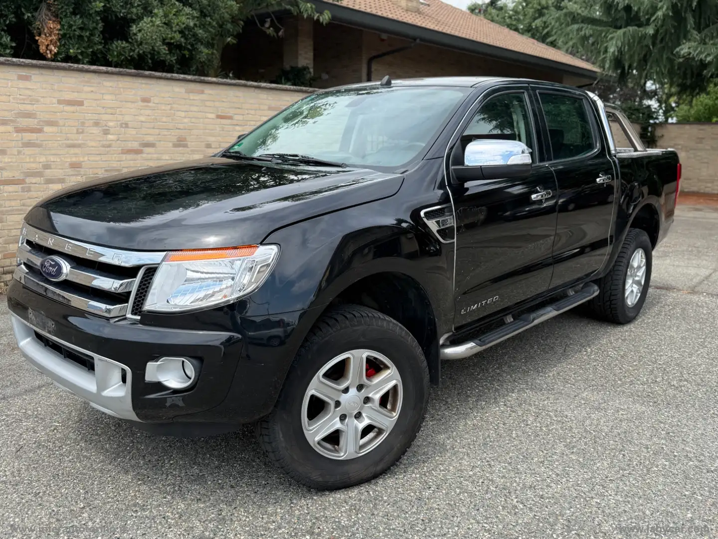 Ford Ranger 2.2 TDCi aut. DC Limited 5pt. Negru - 2
