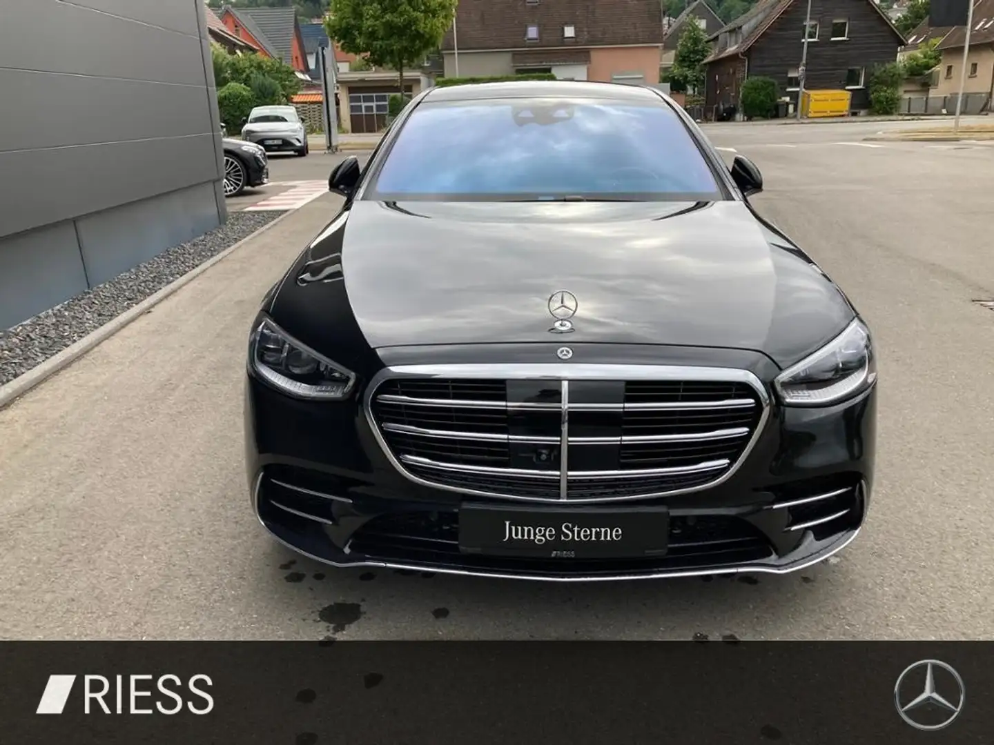 Mercedes-Benz S 500 4M L AMG EXKLUSIV PANO TV CHAUF GUARD AUGM Noir - 2